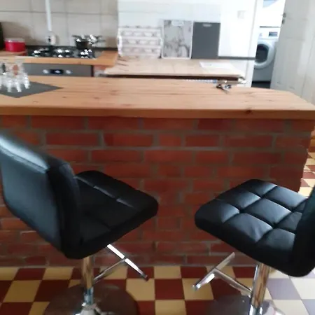 Grosse Monteurs Und Handwerkerwohnung Nahe Potsdam Berlin Bad Belzig Und Brandenburg Zur Weissen Taube * 비리츠