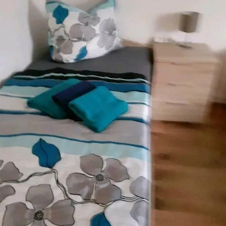 Grosse Monteurs Und Handwerkerwohnung Nahe Potsdam Berlin Bad Belzig Und Brandenburg Zur Weissen Taube 아파트 비리츠