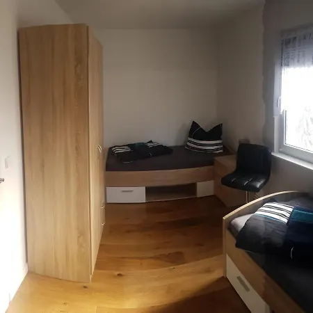 Grosse Monteurs Und Handwerkerwohnung Nahe Potsdam Berlin Bad Belzig Und Brandenburg Zur Weissen Taube * 비리츠