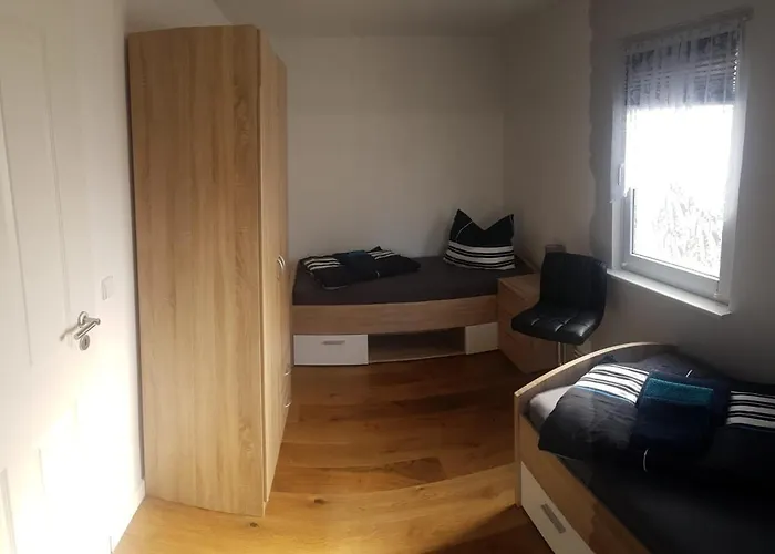 Grosse Monteurs Und Handwerkerwohnung Nahe Potsdam Berlin Bad Belzig Und Brandenburg Zur Weissen Taube * بيليتس